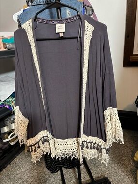 Knox Rose Gray Open-Front Cardigan with Gray Embroidered Neck Trim